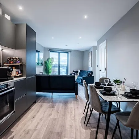 Luxury 3br - Centre - Sleeps 10 Лидс