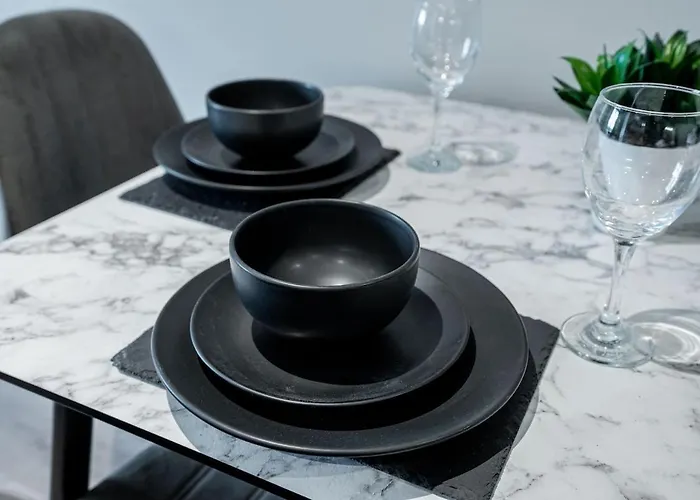 Luxury 3br - Centre - Sleeps 10 * Leeds (West Yorkshire)