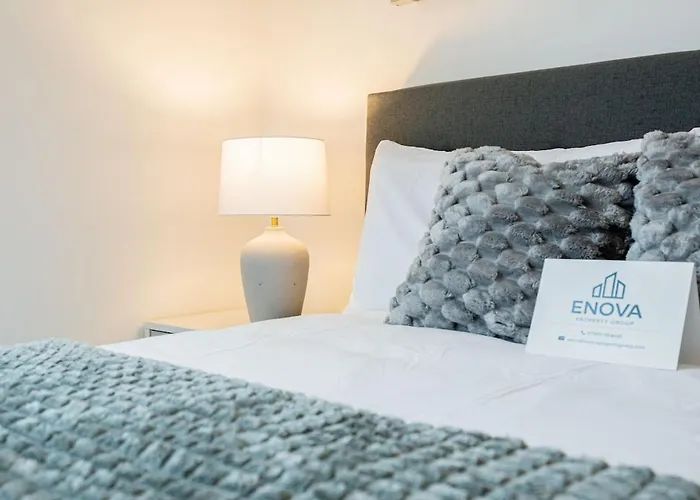 Luxury 3br - Centre - Sleeps 10 * Leeds (West Yorkshire)