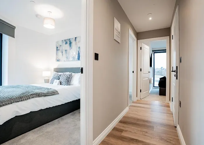 Luxury 3br - Centre - Sleeps 10 *